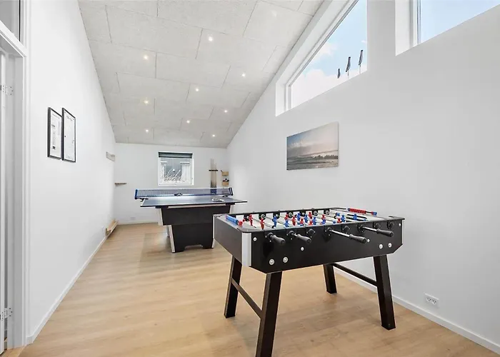 Bv140-blavand-gl-skolevej-26 بيت للعطل *